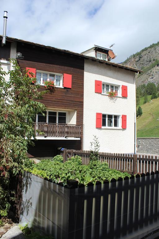 Haus Dorf 7 Saas-Grund Exterior foto