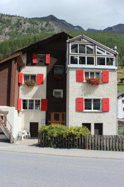 Haus Dorf 7 Saas-Grund Exterior foto