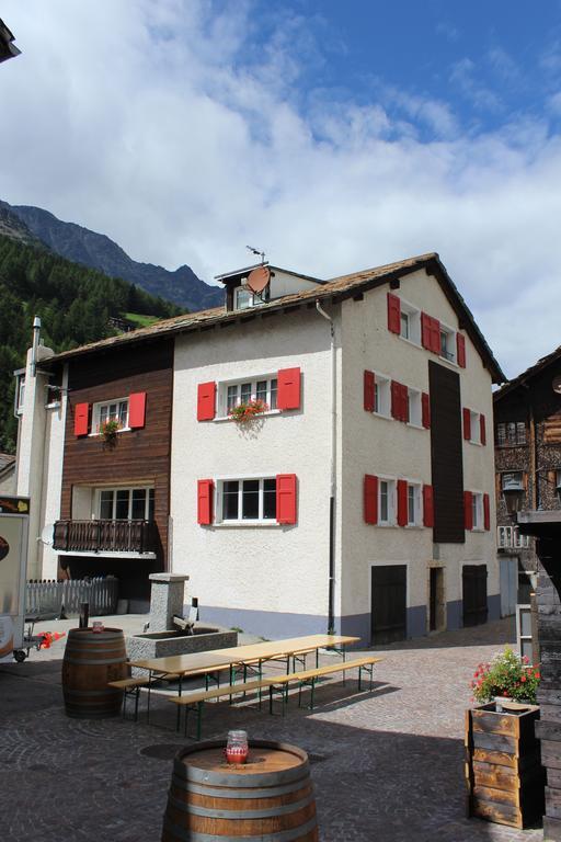 Haus Dorf 7 Saas-Grund Exterior foto